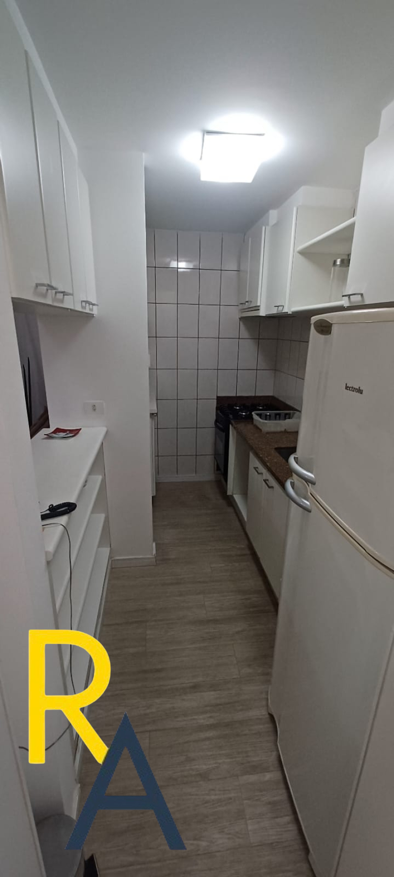 Av. Whashington Luis ,466 - Santos/SP